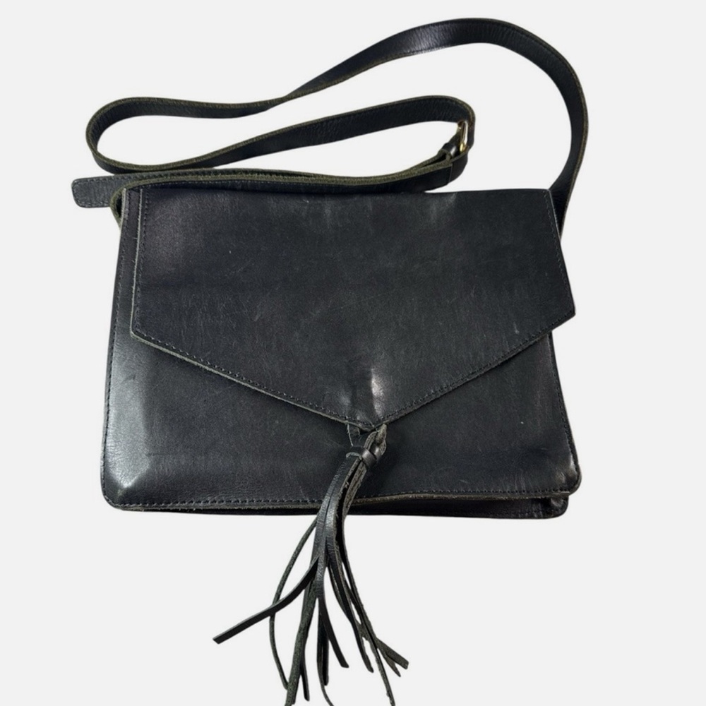 Enat Leather Foldover Tassle Crossbody Purse Black Ethiopia Adjust Strap-10x7”